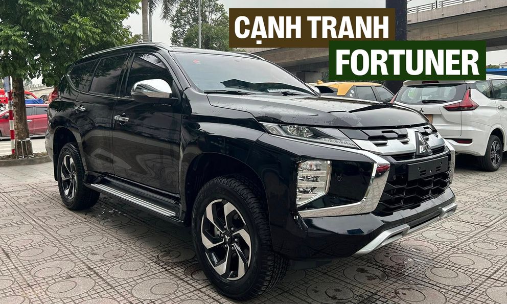 Mitsubishi Pajero Sport 2025 giá còn 1,16 tỷ đồng tại đại lý: Là bản 'tách set' bán giới hạn, máy xăng mạnh nhất phân khúc, đấu Fortuner
