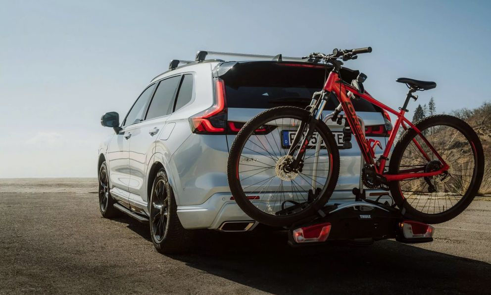 Honda CR-V cho người mê cắm trại: Có giường ngủ, bồn rửa, bếp nấu ăn, giá để đồ và chở được cả xe đạp