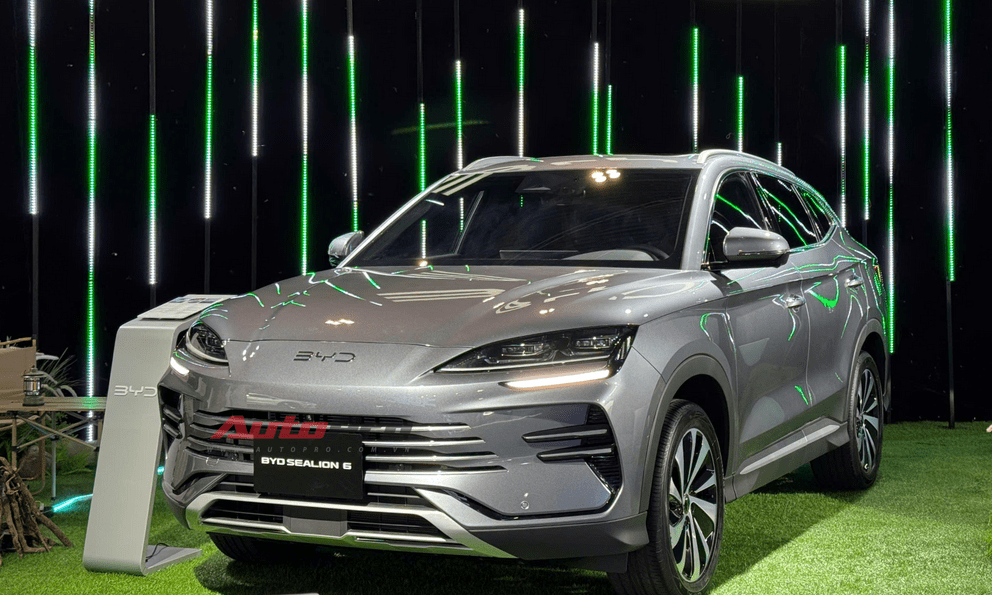 BYD Sealion 6 ra mắt Việt Nam: Giá bán 799-899 triệu đồng, động cơ PHEV 300 mã lực, có ADAS, cùng cỡ CRV, Tucson