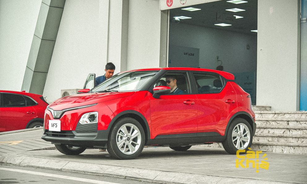 Ngày này năm xưa: ‘Vua doanh số’ VinFast VF 5 chính thức đến tay khách hàng, Toyota Camry 2015 ra mắt, giảm doanh số nhưng vẫn đứng đầu phân khúc