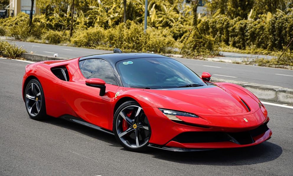 Ferrari SF90 Stradale từng của chồng cũ Lệ Quyên lại được rao bán: Giá trên 20 tỷ đồng, đủ mua 2 chiếc G63, mới chạy 8.000km sau 3 năm về nước 