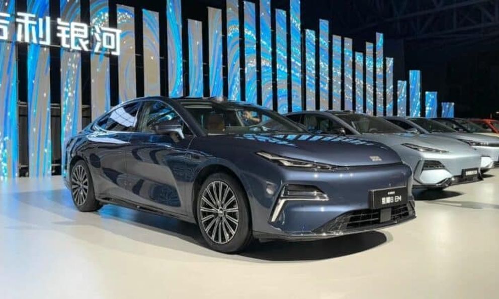 Sếp lớn Chery 'khẩu chiến', chê đối thủ đồng hương Geely thậm tệ, cuối cùng phải ẩn thân vì bị CĐM chỉ trích quá dữ dội