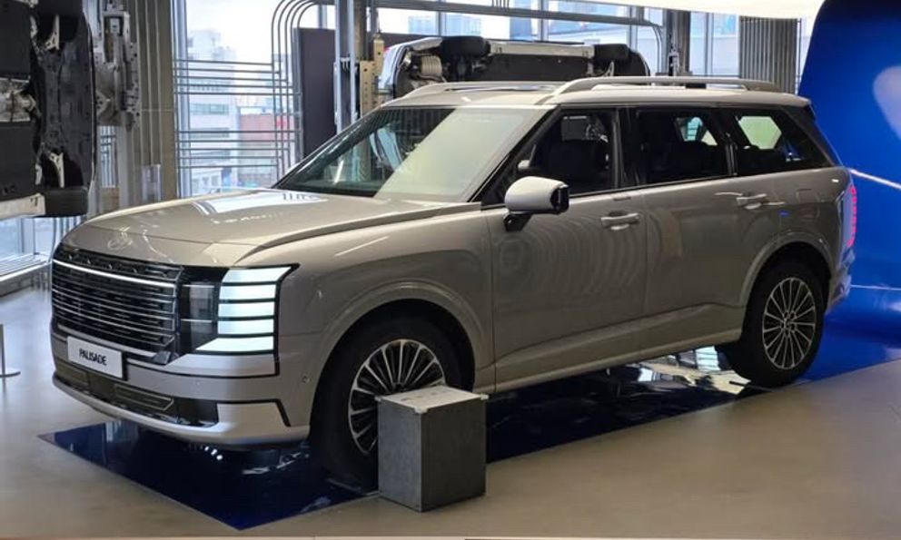 Hyundai Palisade đời mới rục rịch ra mắt ĐNÁ: Giá dự kiến quy đổi từ 2 tỷ đồng, 3 phiên bản, chỉ có hybrid, có thể sớm về Việt Nam