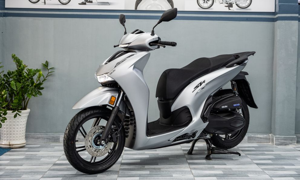 Lô Honda SH 350i 2025 nhập Ý đầu tiên về Việt Nam: Giá nước ngoài từ 174 triệu, bản tương tự ở Việt Nam chỉ 151 triệu đồng