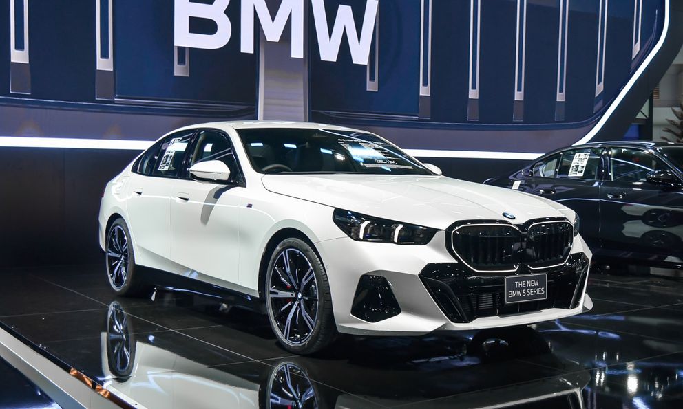 BMW X3 và 5-Series thế hệ mới chốt lịch ra mắt Việt Nam: Thay đổi diện mạo, bạt ngàn công nghệ