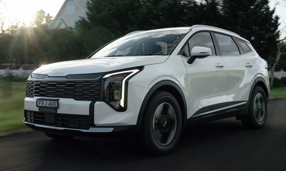 Một bản Kia Sportage máy xăng trước nguy cơ khai tử tại một thị trường, nguyên nhân có thể khiến người Việt đồng cảm
