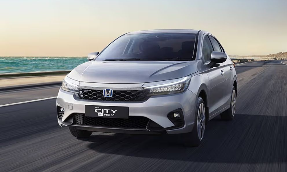 Honda City sắp ra bản hybrid giá rẻ, nguyên nhân đến từ một điểm người Việt rất quan tâm