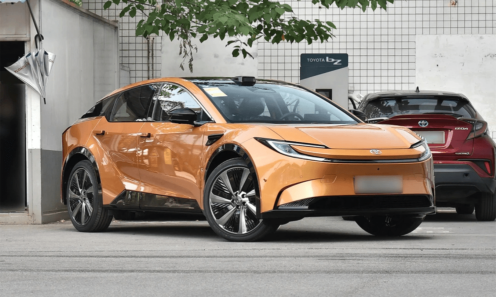 SUV Toyota mới đẹp long lanh này có giá quy đổi từ 470 triệu đồng, rẻ hơn cả Corolla cũ: Có ADAS, màn khủng, chạy 630km/sạc