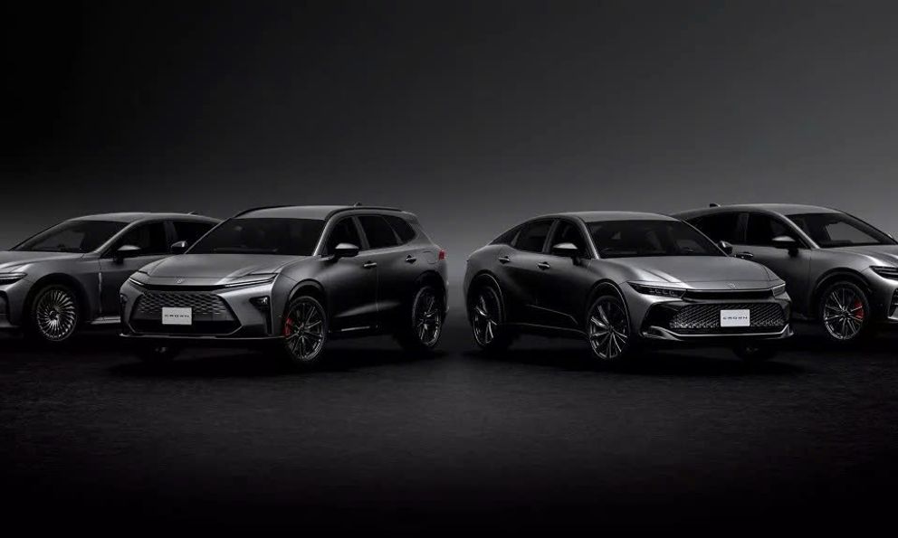 'Xe chủ tịch' Toyota Crown có bản đặc biệt: Giá quy đổi từ 1,6 tỷ đồng nhưng muốn mua chưa chắc bạn đã mua được