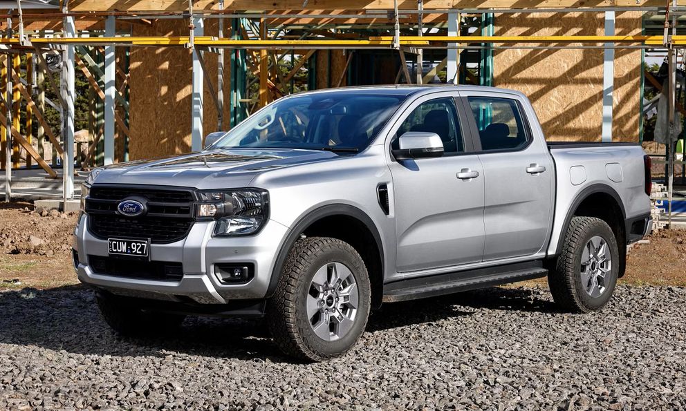 Ford Ranger bản máy dầu giống tại Việt Nam sắp 'bay màu' khỏi một thị trường, thay thế bằng động cơ hybrid xăng - điện mới tiết kiệm