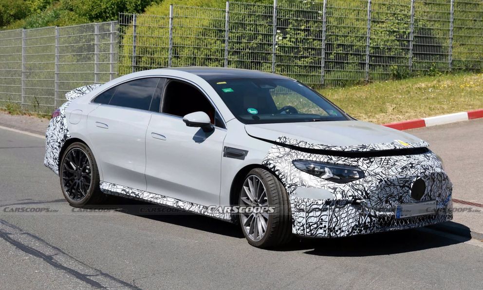 Lộ ảnh Mercedes-AMG CLA 45 thế hệ mới: Động cơ điện mạnh 500 mã lực, chạy 644km/sạc, có chi tiết như siêu xe