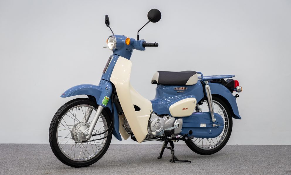 Honda Super Cub 50 Final Edition đã về Việt Nam: Màu hoài cổ, nhiều chi tiết độc quyền, sản xuất giới hạn toàn cầu