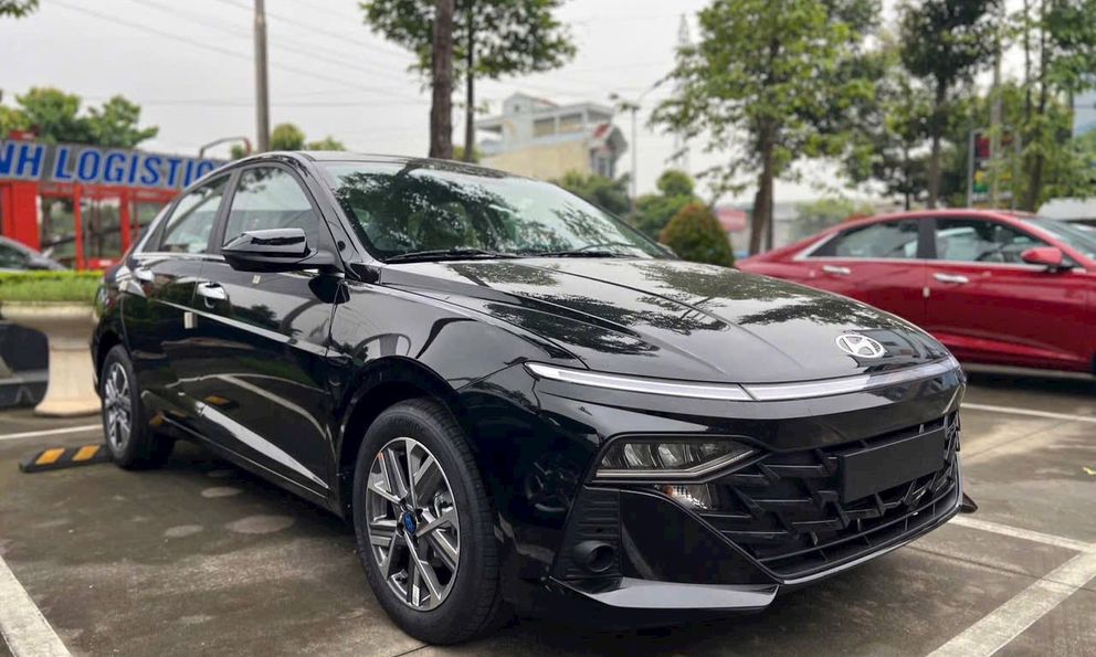 Hyundai Accent giảm 82 triệu đồng tại đại lý: Bản giữa nhưng rẻ hơn cả Vios, City bản tiêu chuẩn