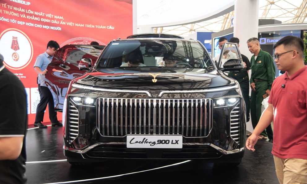 Chùm ảnh full HD Lạc Hồng 900 LX: Vàng khắp nơi, có chỗ không ai ngờ tới