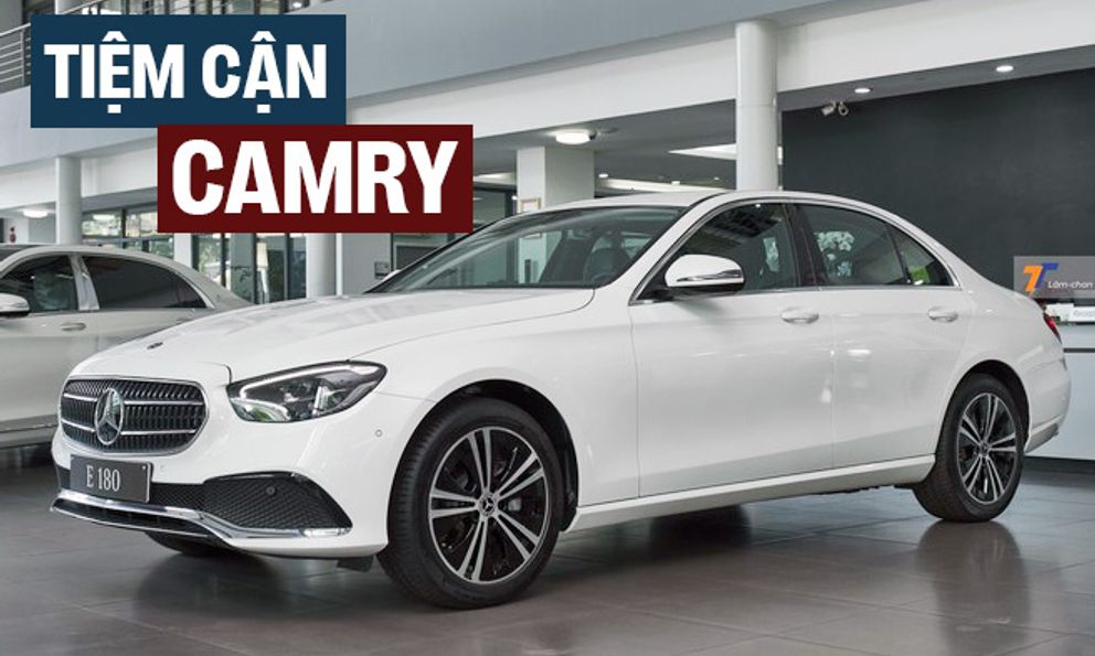 Mercedes-Benz E-Class giảm giá mạnh tại đại lý 'dọn đường' cho đời mới ra mắt tháng sau: Giảm nhiều nhất 800 triệu đồng, bản 'base' tiệm cận Camry