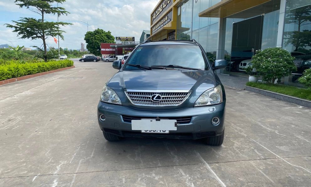 Bỏ ra 375 triệu, sở hữu ngay Lexus RX 400h để trải nghiệm công nghệ hybrid nhưng phải chấp nhận đánh đổi 1 điều