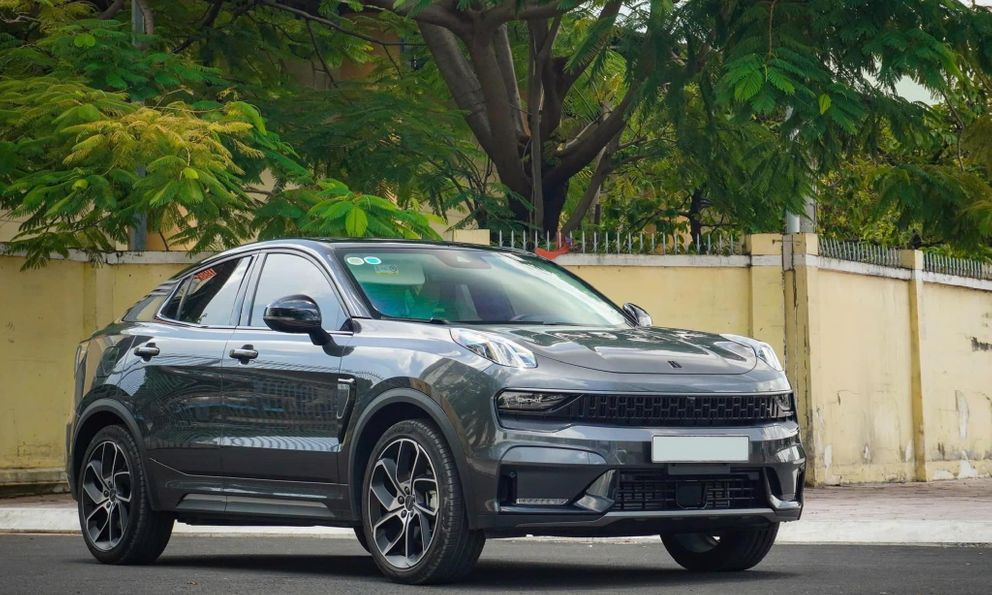 Rao Lynk & Co 05 rẻ hơn gần 400 triệu đồng so với lăn bánh mới, người bán cho biết odo chỉ 7.000km, sử dụng được 10 tháng