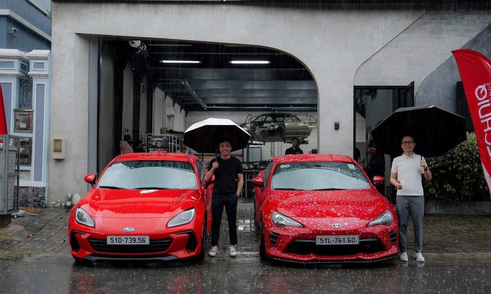 Cường đô la 'tậu' Subaru BRZ số sàn, dân mạng đùa: ‘May có bộ tem mới phân biệt được đâu là xe mới mua’