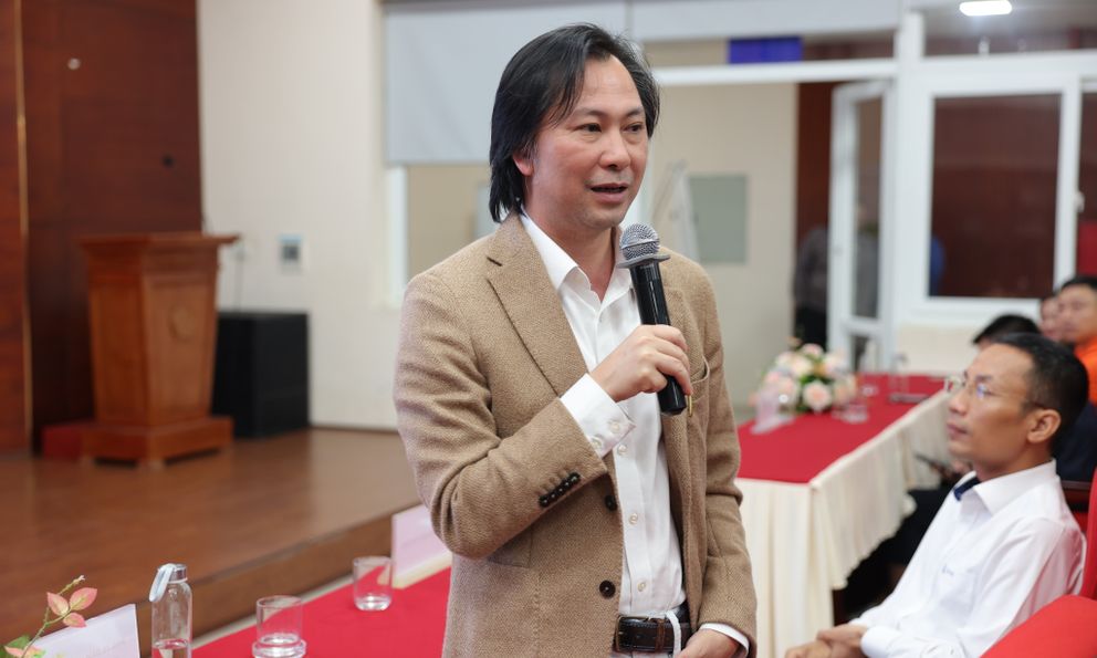 Giám khảo Green Voices điểm trường Đại học Điện lực: Cặp nam sinh chiến thắng nhờ tư duy ‘quản trị rủi ro xe điện’