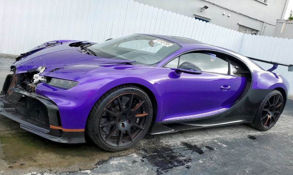 Chủ siêu xe Bugatti đòi tự in 3D phụ tùng để sửa sau tai nạn, CEO hãng phải trực tiếp nhắn tin để can thiệp