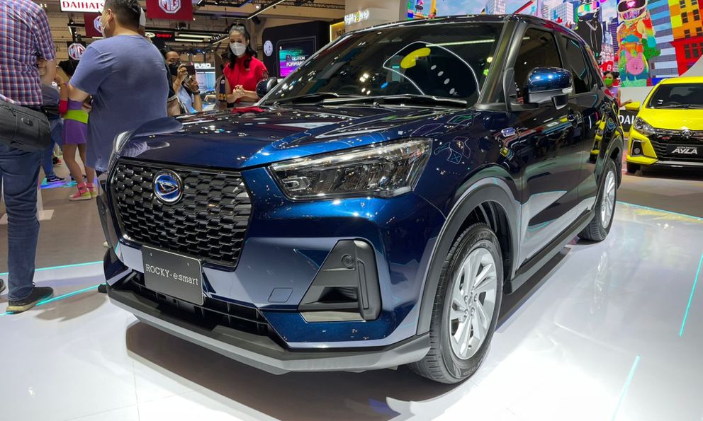 Song sinh của Toyota Raize nhận đặt cọc ồ ạt khi có bản hybrid mới, hãng tính chuyển sang lắp ráp mới chủ động được nguồn cung