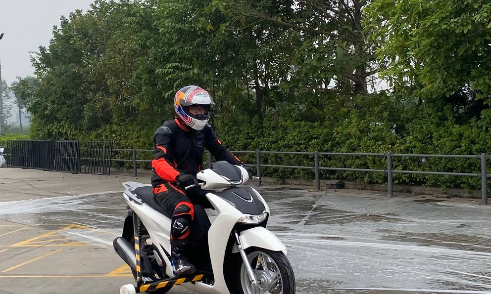 Xem test thực tế ABS trên Honda SH để thấy công nghệ này có thực sự ‘thần thánh’ hay không