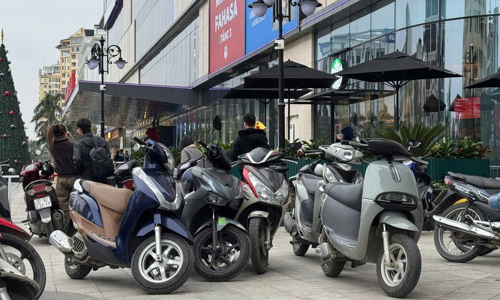 Mua xe máy online trên sàn thương mại điện tử: Tiện lợi hay tiềm ẩn rủi ro?