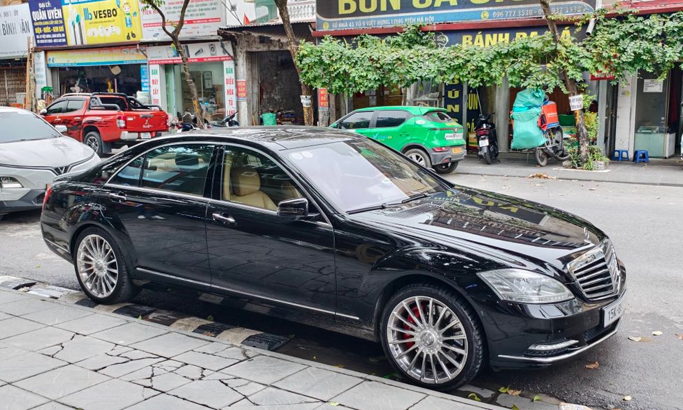 Rao Mercedes-Benz S 500 2009 chưa đến 500 triệu, người bán chia sẻ: Chủ cũ chi cả trăm triệu để đại tu, riêng tiền mâm và phanh hết 'nửa giá xe'