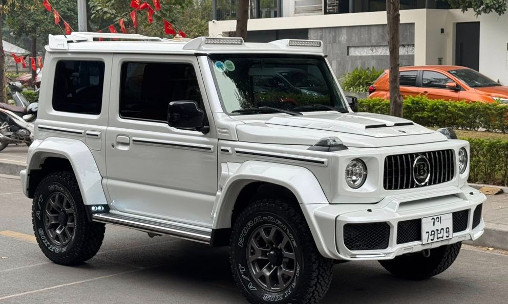 Suzuki Jimny độ 'tiểu G 63' rao bán lại chưa đến 1 tỷ đồng: Riêng tiền độ hết 200 triệu đồng, nội thất Hermes như G 'xịn'