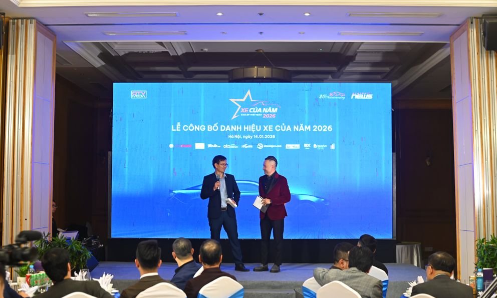 Trao thưởng iPhone 17 cho người may mắn bình chọn Xe Của Năm 2026