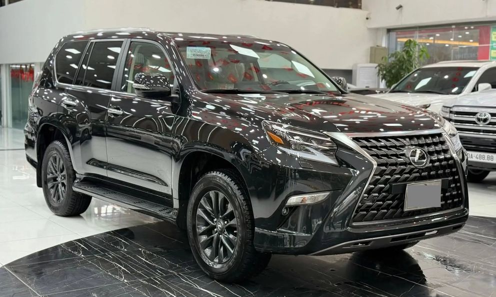 Lexus GX 460 được rao bán đắt ngang thời điểm mua mới: Gần 3 năm odo chỉ 127km, nội thất còn nguyên ni-lông