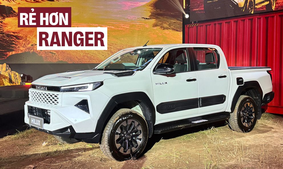 Toyota Hilux 2026 ra mắt Việt Nam: Giá từ 632 triệu đồng, lột xác từ ngoài vào trong, đủ ADAS, bản 'base' rẻ mà mạnh hơn Ranger