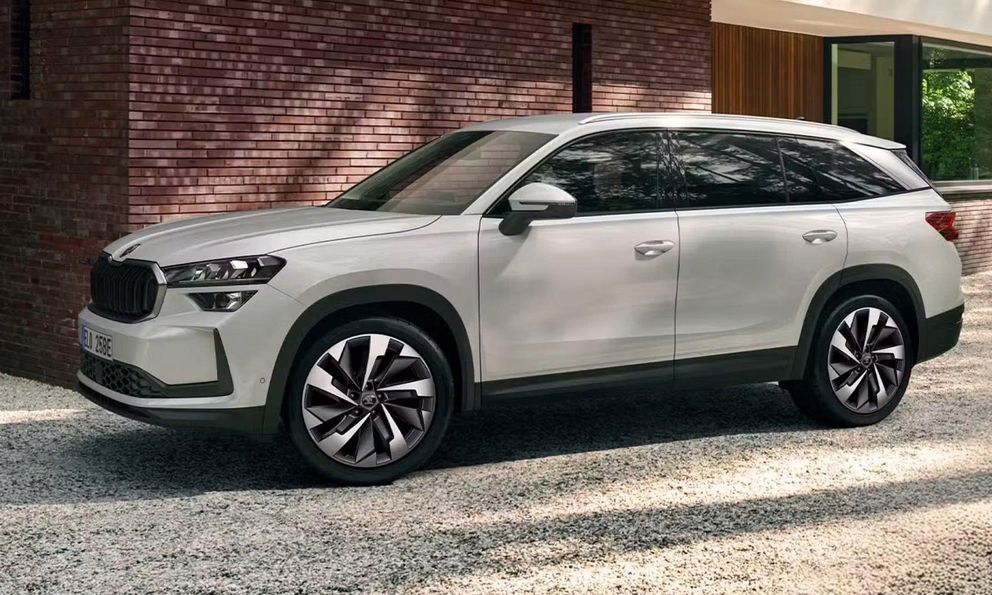 Chốt giá Skoda Kodiaq hybrid 2026: Quy đổi từ 930 triệu đồng, máy xăng 1.5L mild-hybrid, chỉ còn dẫn động cầu trước