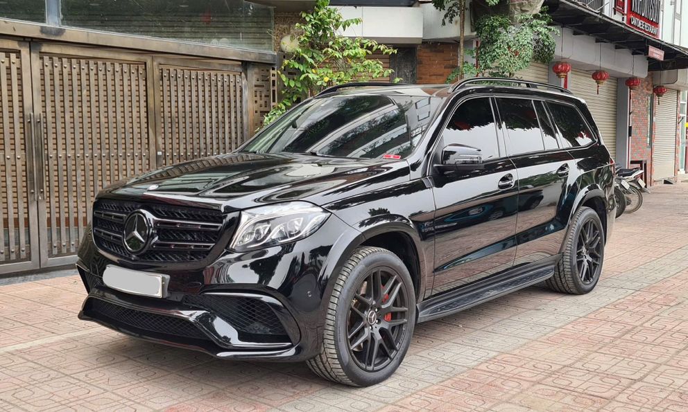 Mercedes-AMG GLS 63 rao bán hơn 3 tỷ sau gần 1 thập kỷ: Lăn bánh chưa đến 8 vạn, nhìn nội thất khiến nhiều người bất ngờ