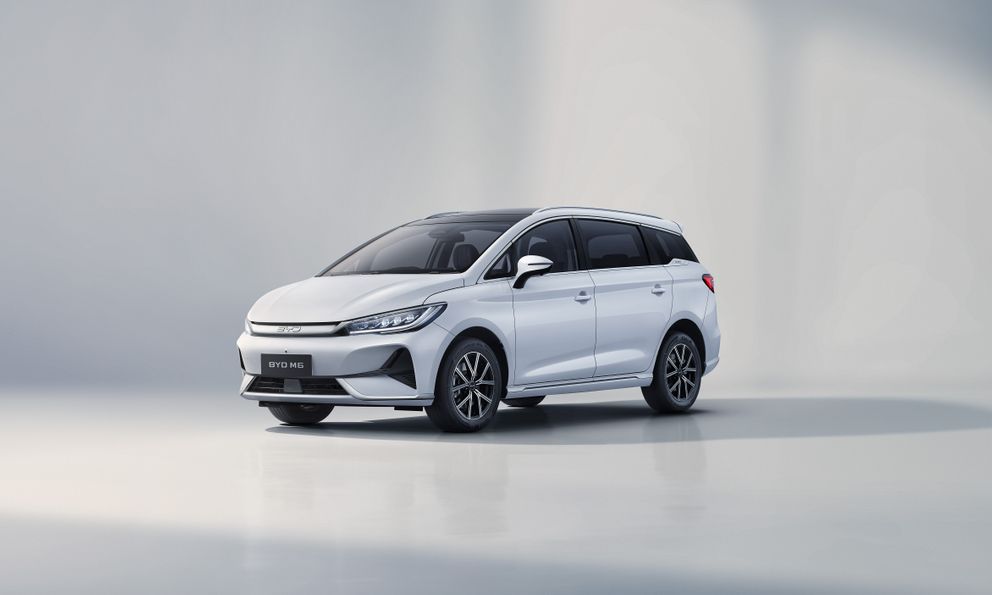 BYD M6 bán gần 2.000 chiếc từ khi ra mắt, sắp đuổi kịp nhiều xe Nhật, Hàn tại Việt Nam