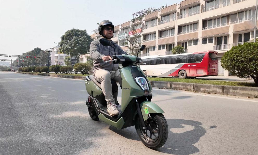 Chủ xe Honda ICON e: chia sẻ sau 1.500 km sử dụng: Vận hành ổn, cốp rộng nhưng còn điểm chưa như kỳ vọng
