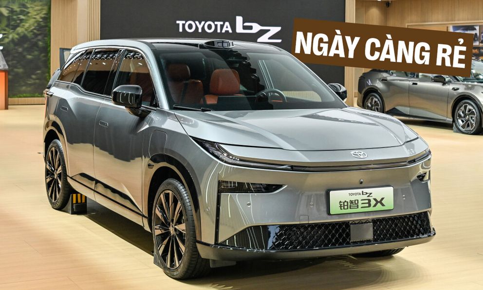 Sedan, SUV điện rẻ nhất của Toyota nay càng rẻ hơn: Giá quy đổi từ 358 triệu đồng, đắt khách kỷ lục ở thị trường sát Việt Nam