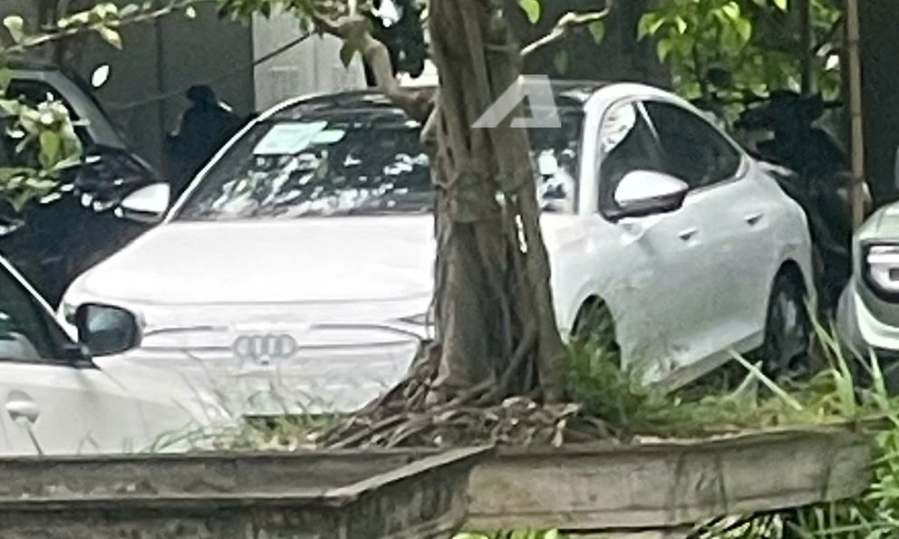 Audi S6 Sportback e-tron xuất hiện tại Việt Nam: Đèn LED điều chỉnh thiết kế theo ý chủ xe, nội thất 3 màn hình OLED, đi 600km/sạc