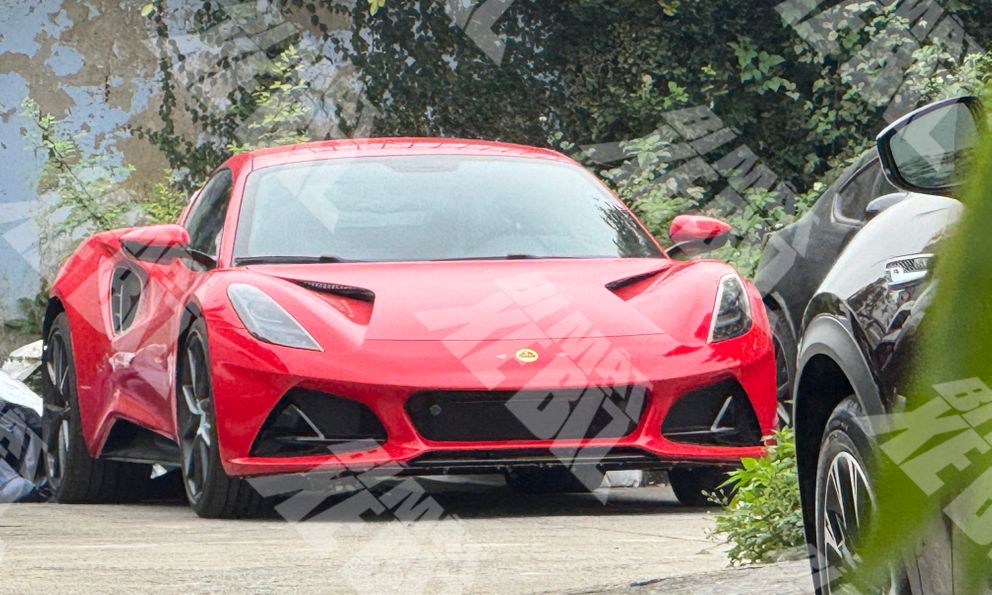 Lotus Emira xuất hiện ở Việt Nam: Dễ ra ngay tháng này cho dân chơi thích chất Anh, dùng máy Mercedes-AMG để có 'giá rẻ'