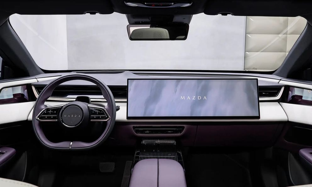 Giám đốc thiết kế Mazda: 'Màn hình lớn không làm mất tập trung, CX-5 sẽ không còn như trước' 