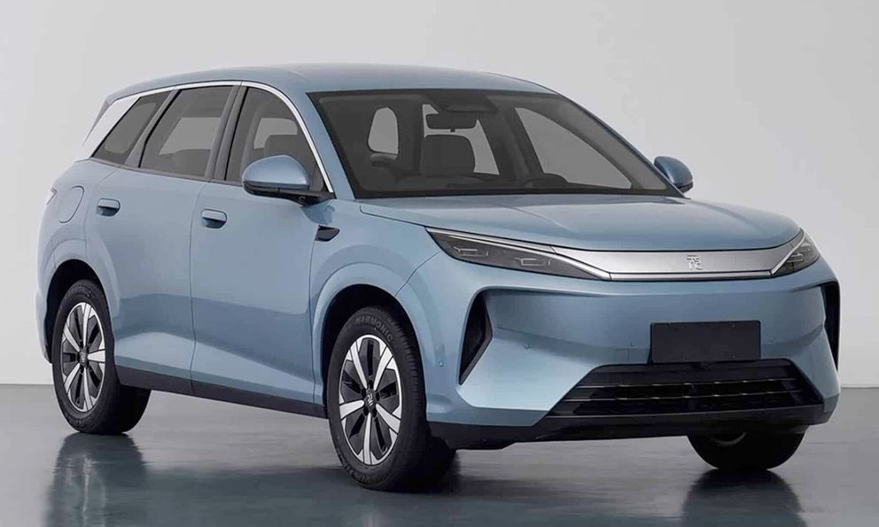 BYD Atto 3 lộ diện thiết kế hoàn toàn mới: Nội thất bớt 'dị', đi được 600km/sạc, chỉ cần 5 phút để sạc 70% pin