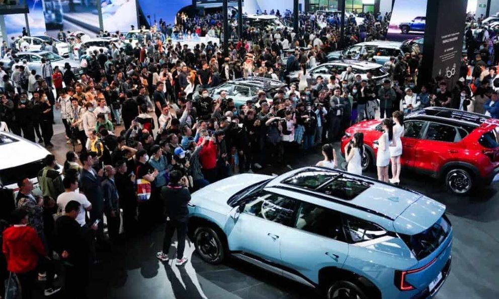 Đây là lý do đến Triển lãm ô tô Bắc Kinh chỉ một ngày là không đủ: Quy mô lớn nhất thế giới, trải dài hơn 1km, 1.451 xe, loạt công nghệ mới đổ bộ