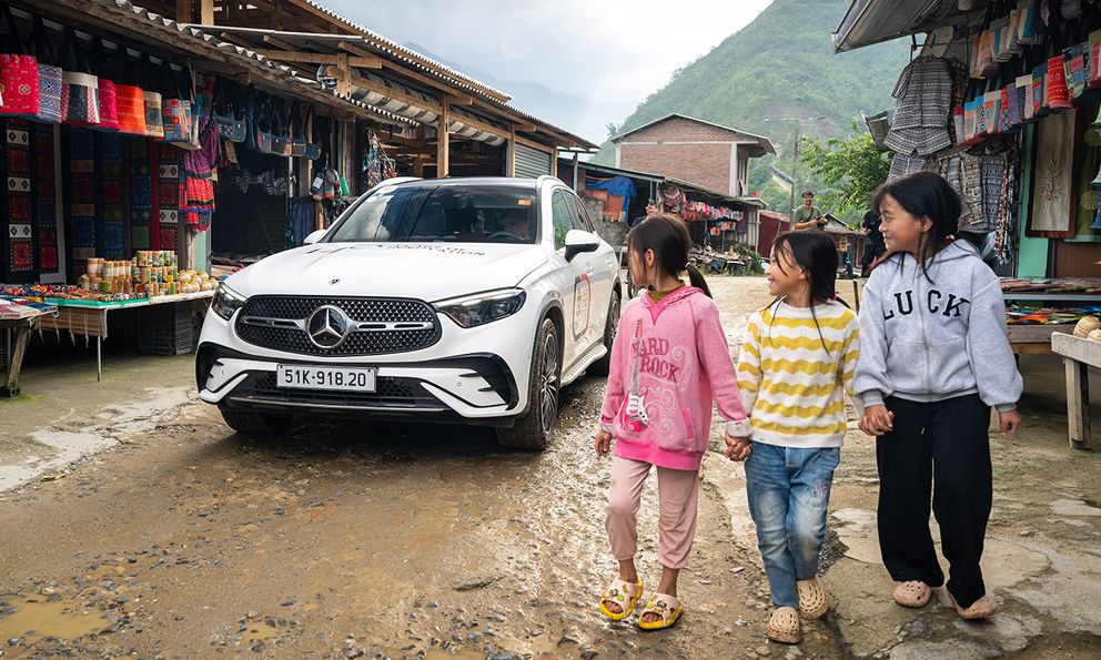 Mercedes-Benz mừng 140 tuổi tại Việt Nam: Qua 8 điểm, 12 ngày, có dấu ấn đặc biệt ngay tại Hà Nội