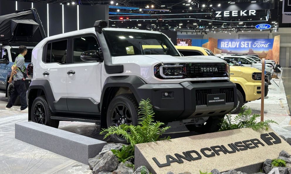 Toyota Land Cruiser FJ chốt mở bán chính hãng tại Việt Nam: SUV địa hình khung gầm rời hiếm hoi trong tầm giá 