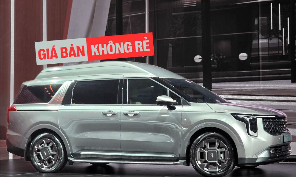 Ngắm Kia Carnival Royal 2026 tại Việt Nam: Ghế thương gia xịn, màn hình sau dài như trên BMW 7 Series, trần sao kiểu Rolls-Royce