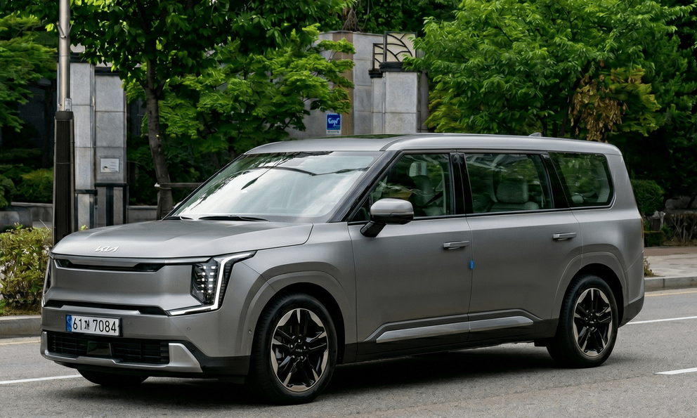 Kia PV7 lần đầu tiên lăn bánh trên đường: Bỏ xa Toyota Alphard lẫn Lexus LM về sự rộng rãi, chiều dài thực tế có thể gần 6 m