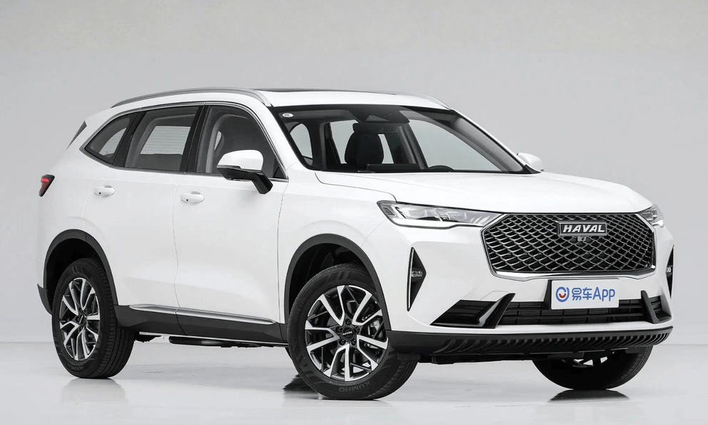 Mẫu xe hybrid hạ giá kỷ lục tại Việt Nam có phiên bản mới: Động cơ tiết kiệm hơn, màn hình trung tâm 14,6 inch, hệ thống trợ lái cấp độ 2
