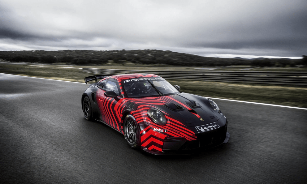 Porsche 911 GT4 R trình làng: Máy 4.0L mạnh hơn 510 mã lực, đồ chơi cho dân nghiện đua xe, giá quy đổi gần 10 tỷ đồng