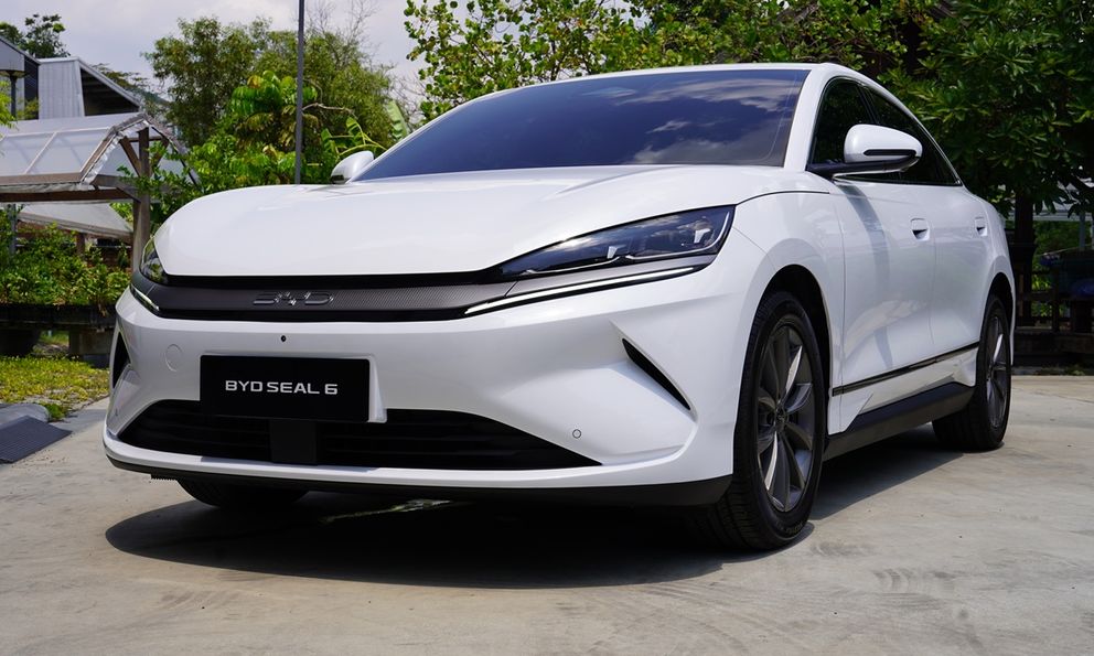 BYD Seal 6 thêm bản giá rẻ ở gần Việt Nam: Giá quy đổi từ hơn 630 triệu đồng, chạy điện 410km/sạc, cùng cỡ Camry