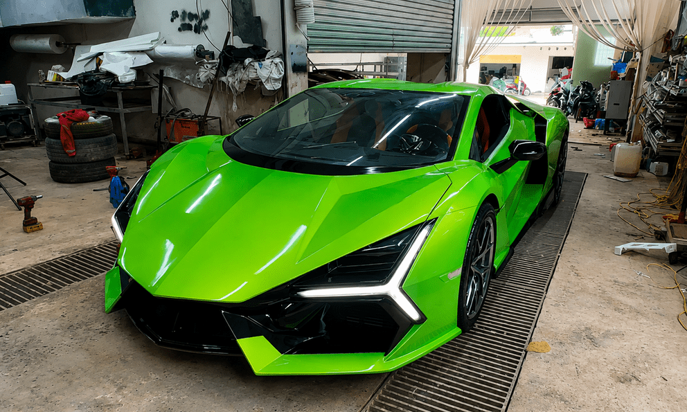 Lamborghini Revuelto tự chế của YouTuber Việt lại lên báo Mỹ: Khung thép, bùn đất và gần 1 năm thực hiện